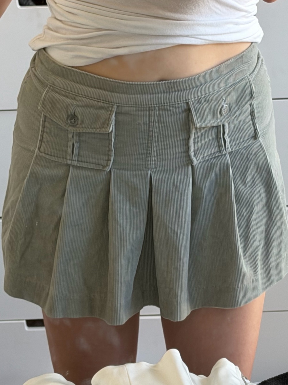 Juicy Couture Y2K vintage beige Pleated Corduroy Skort